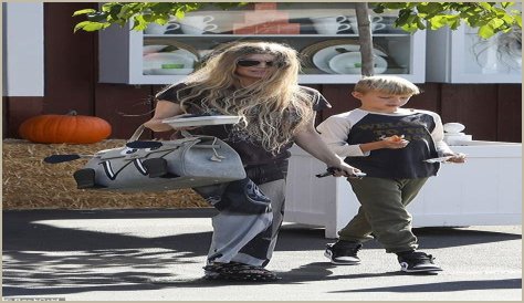 Unraveling The Family Mystique: Does Axl Rose Have Kids?
